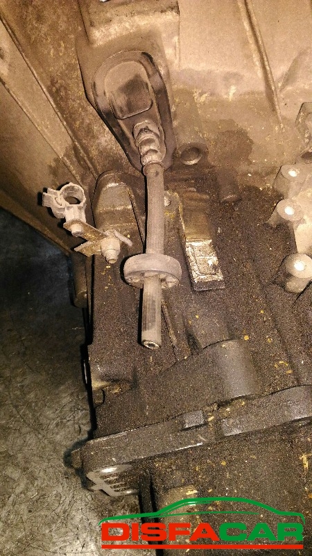 Cambio usato Alfa Romeo Alfa 147 2000, codice AR32104 – foto 5 di 8