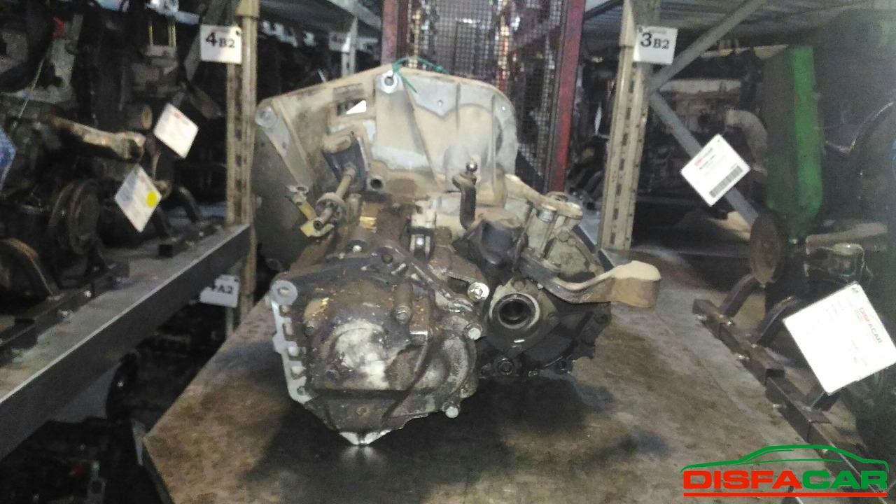 Cambio usato Alfa Romeo Alfa 147 2000, codice AR32104 – foto 2 di 8