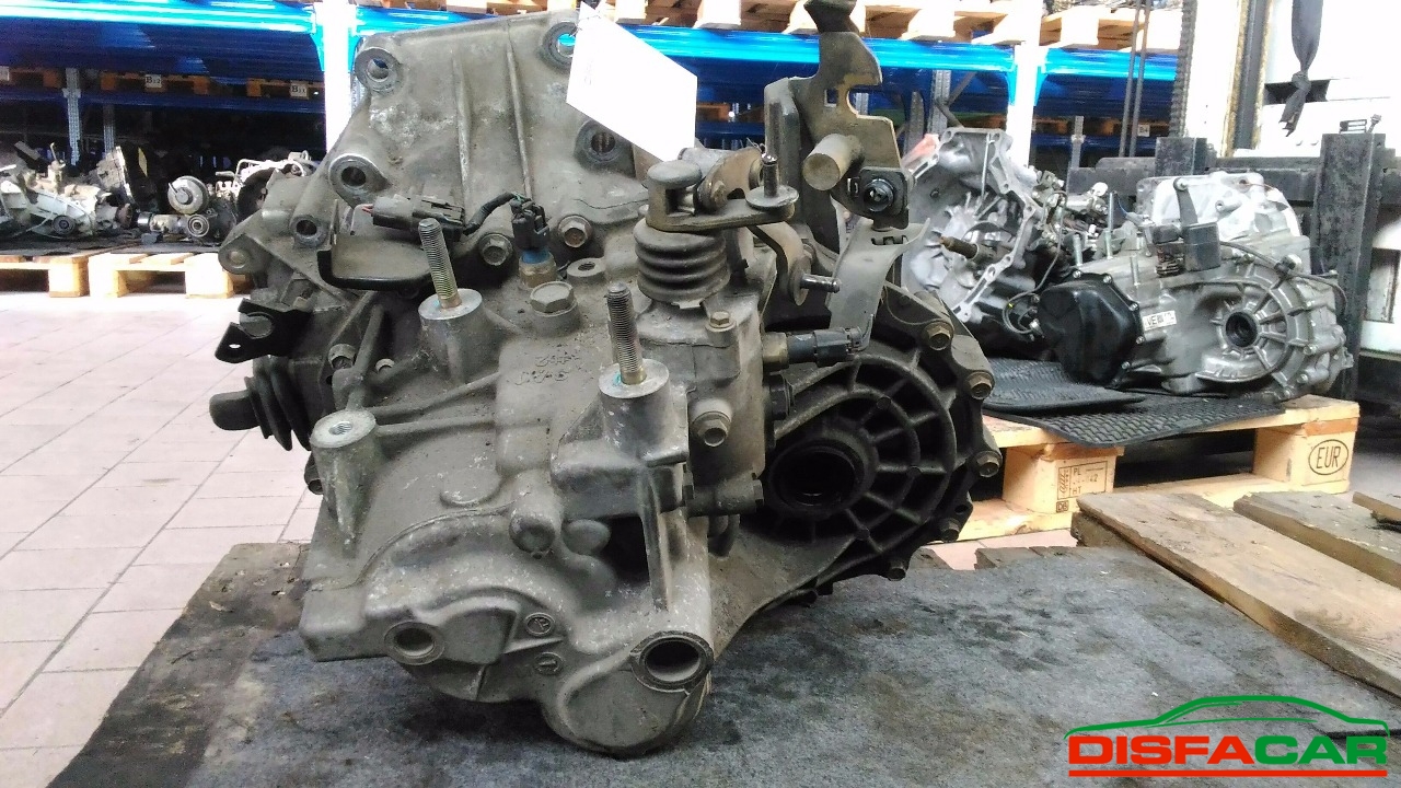 Cambio usato Mazda 6 1A SERIE 2002, codice RF – foto 4 di 8