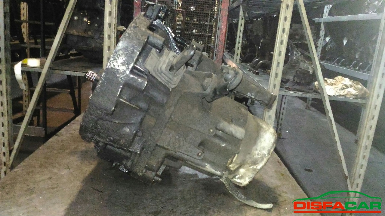 Cambio usato Renault Kangoo 1997, codice F8QK6 – foto 3 di 7