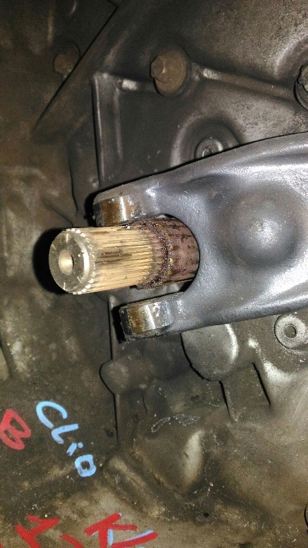 Cambio usato Renault Clio 2001, codice K4JC7 – foto 2 di 8