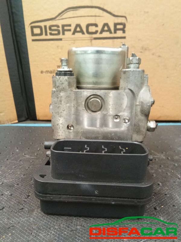 Centralina ABS usata Toyota Yaris 2A SERIE 2005, codice 44510-52460 – foto 7 di 8