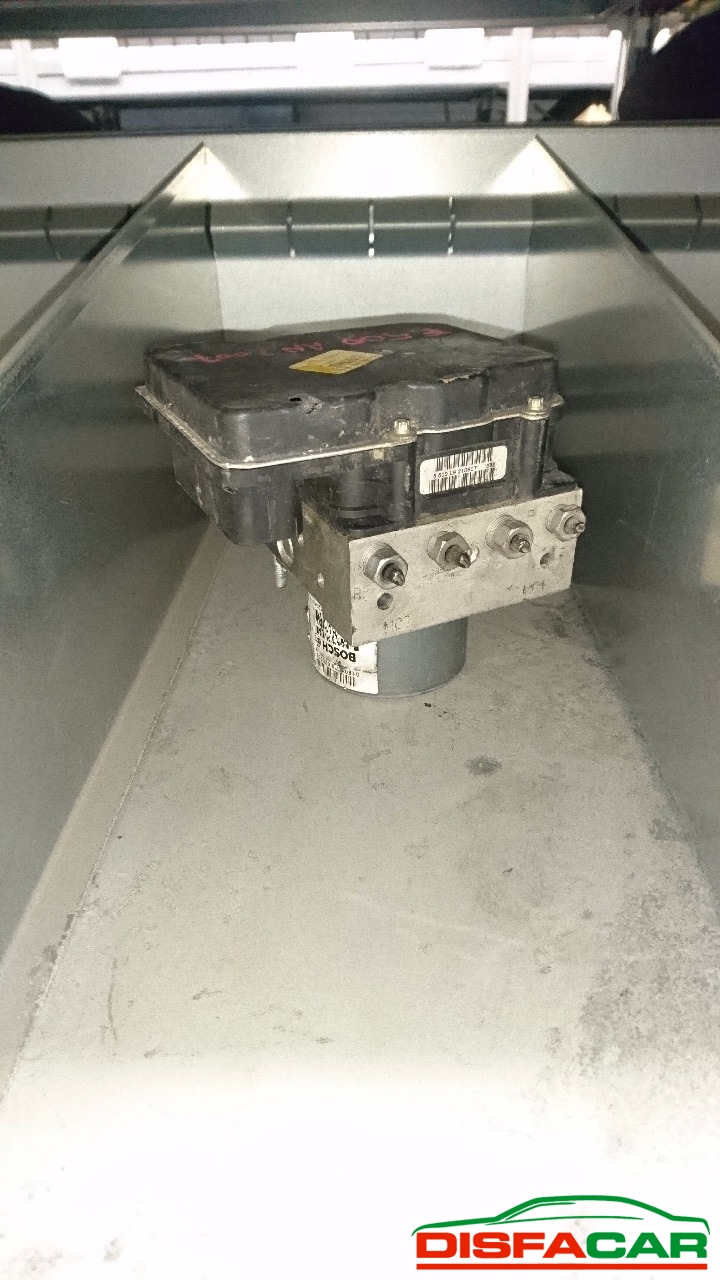 Centralina ABS usata Fiat 500, codice 0265235359 – foto 2 di 2