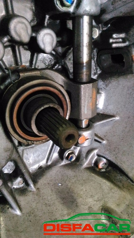 Cambio usato Toyota Aygo ROBOTIZZATO 2005, codice 1KRFE – foto 2 di 11