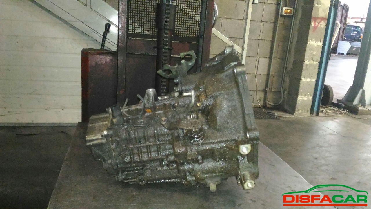 Cambio usato Mitsubishi Space Wagon 1998, codice 4G63 – foto 5 di 7
