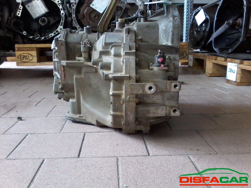Cambio usato Toyota Yaris Automatica 2002 – foto 2 di 5