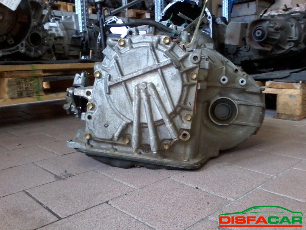 Cambio usato Toyota Yaris Automatica 2002 – foto 3 di 5