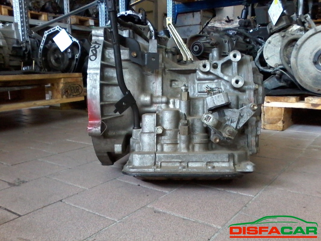 Cambio usato Toyota Yaris Automatica 2002 – foto 4 di 5