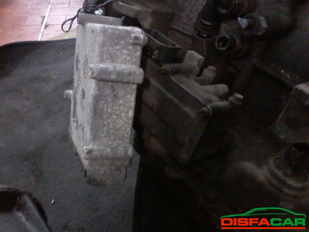 Cambio usato Chrysler Voyager 2004, codice 2.8L – foto 4 di 13