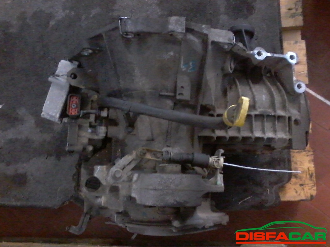 Cambio usato Chrysler Voyager 2004, codice 2.8L – foto 6 di 13