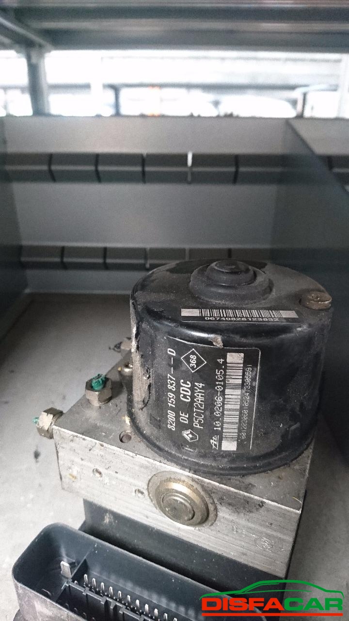 Centralina ABS usata Renault Vel Satis, codice 8200159837 – foto 3 di 4