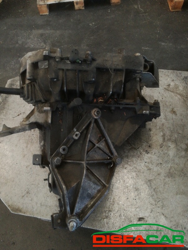 Cambio usato Renault Laguna 2000, codice F9qf7 – foto 2 di 5