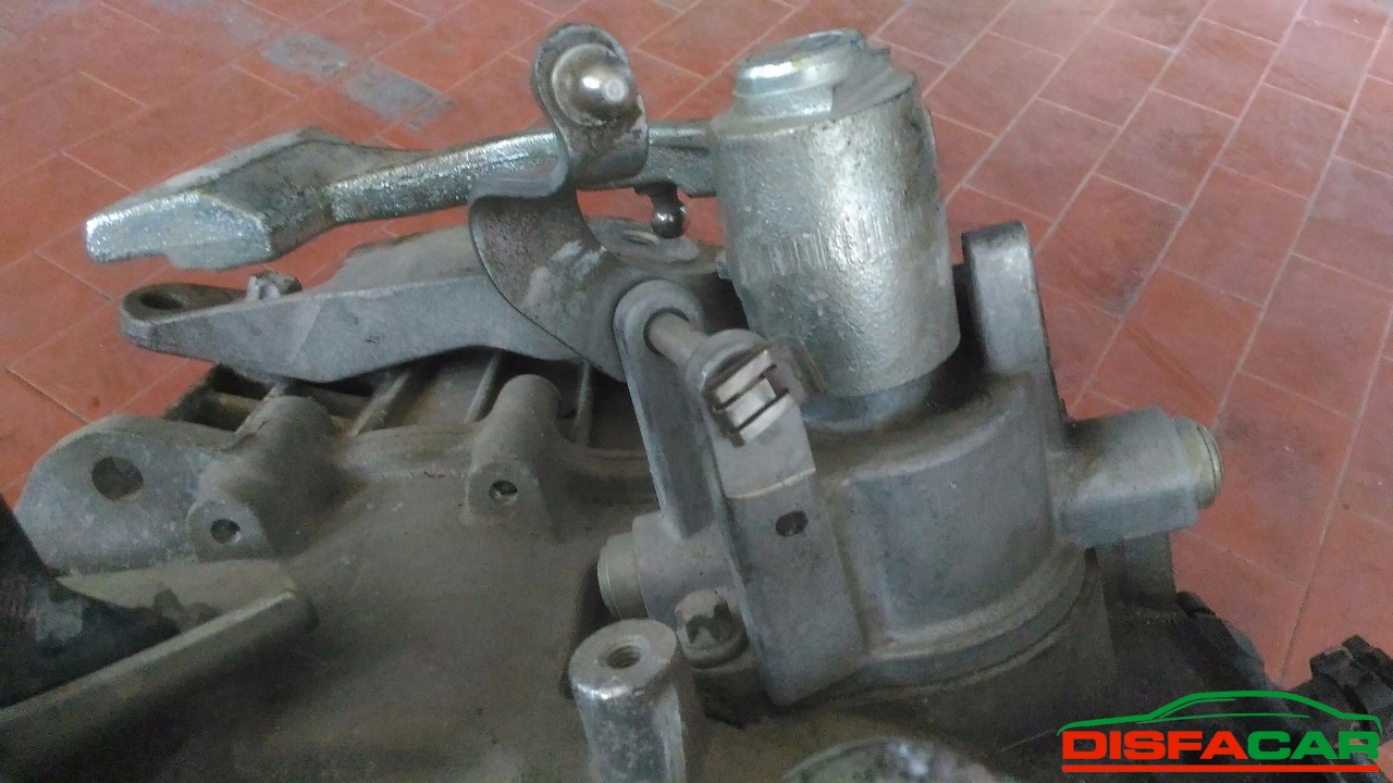 Cambio usato Opel Corsa 2006, codice m30f13d – foto 7 di 14