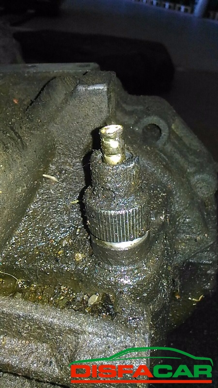 Cambio usato Mitsubishi Space Runner 1997, codice 4G93 – foto 11 di 12