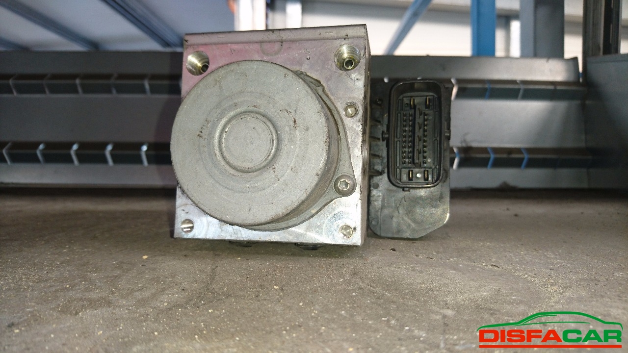 Centralina ABS usata Toyota Land Cruiser, codice 44540-52280. – foto 7 di 8