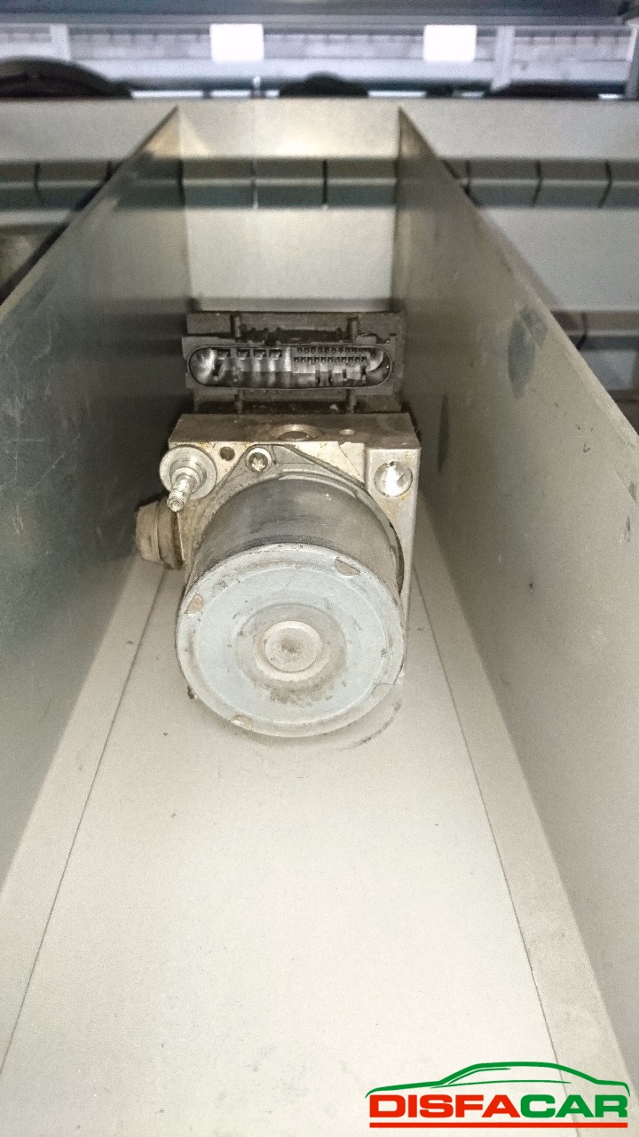 Centralina ABS usata Fiat Panda, codice 0265231708 – foto 3 di 4