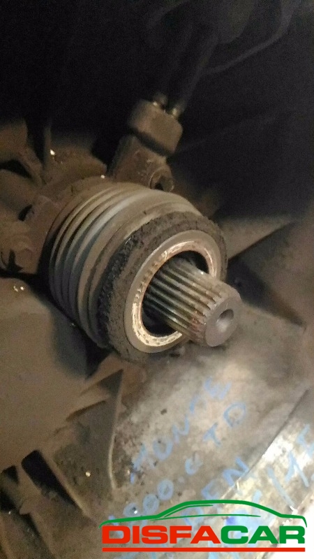 Cambio usato Ford Mondeo 1992, codice RFN – foto 2 di 8