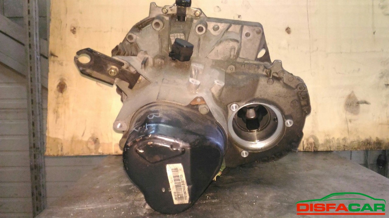 Cambio usato Renault Megane 1SERIE 1999, codice K7MA7 – foto 3 di 5