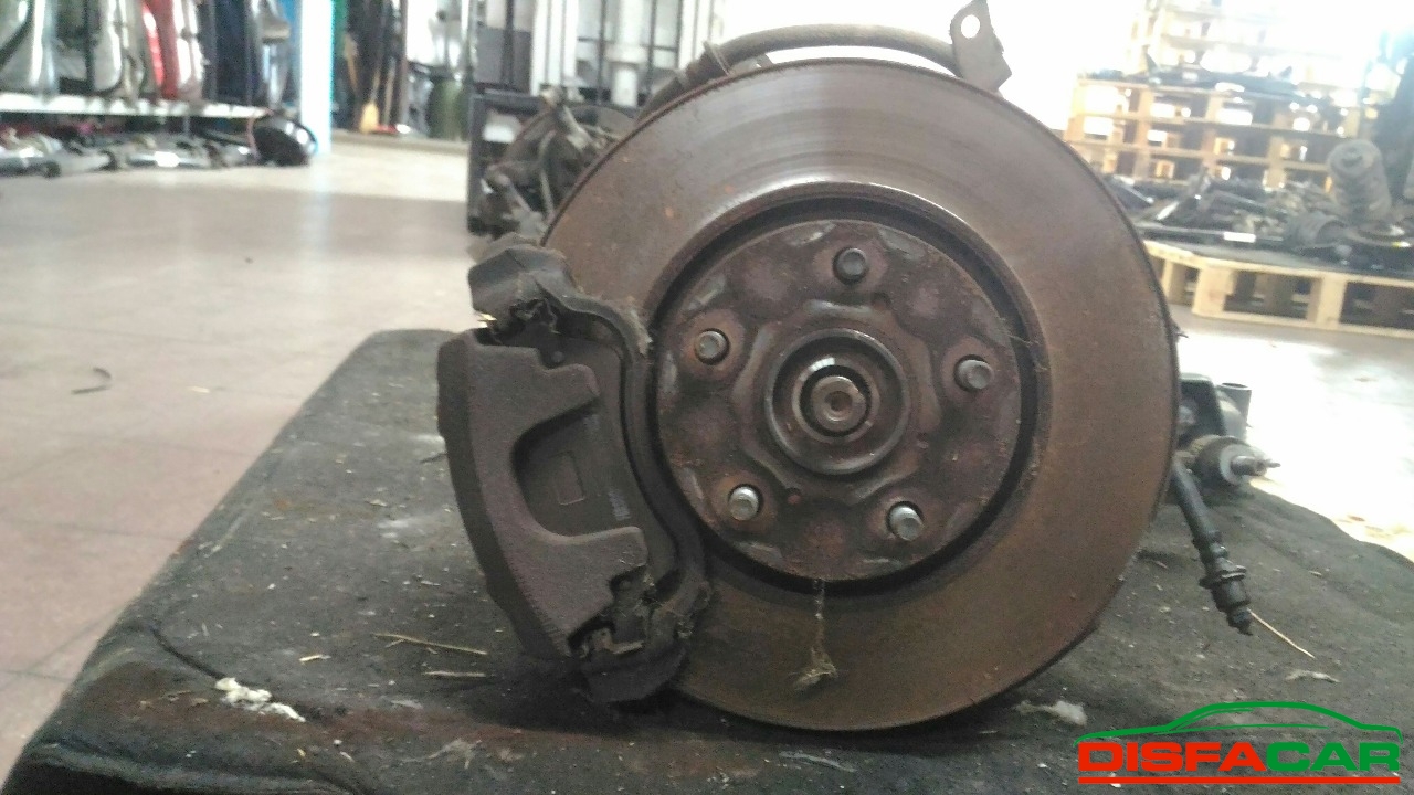Telaietto anteriore usato Toyota Auris 2007, codice 1ADFTV – foto 2 di 5