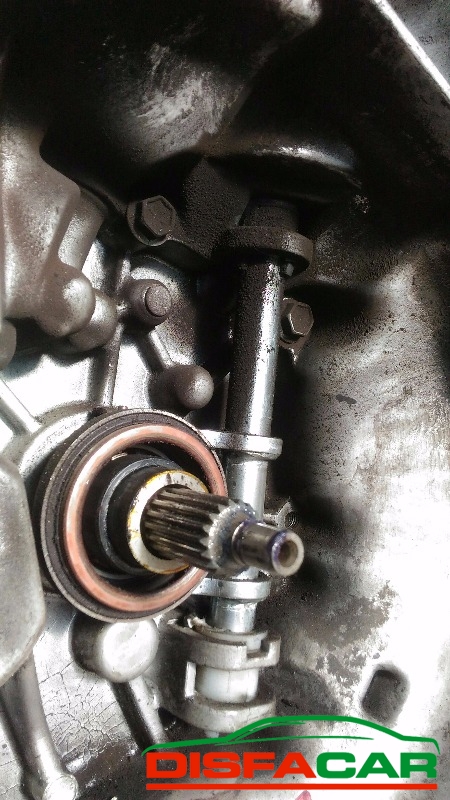 Cambio usato Chevrolet Daewoo Spark (M300) 2010, codice B10D1 – foto 2 di 7
