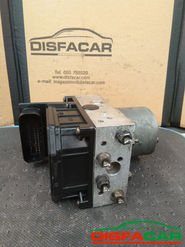 Centralina ABS usata BMW 530 (E39) 1995, codice 0265223001 – foto 2 di 10