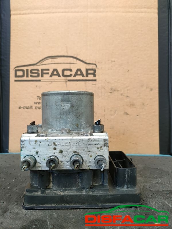 Centralina ABS usata Fiat 500L 2012, codice 18552009 – foto 6 di 8