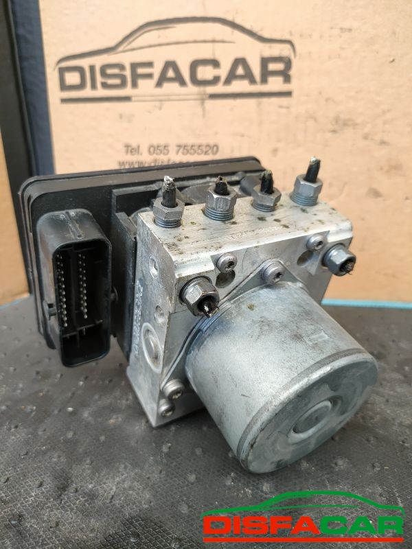 Centralina ABS usata Fiat 500L 2012, codice 18552009 – foto 2 di 8