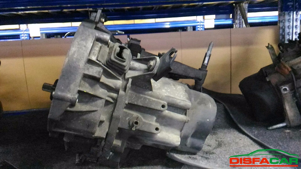 Cambio usato Renault Kangoo 1997, codice F8QK6 – foto 3 di 10