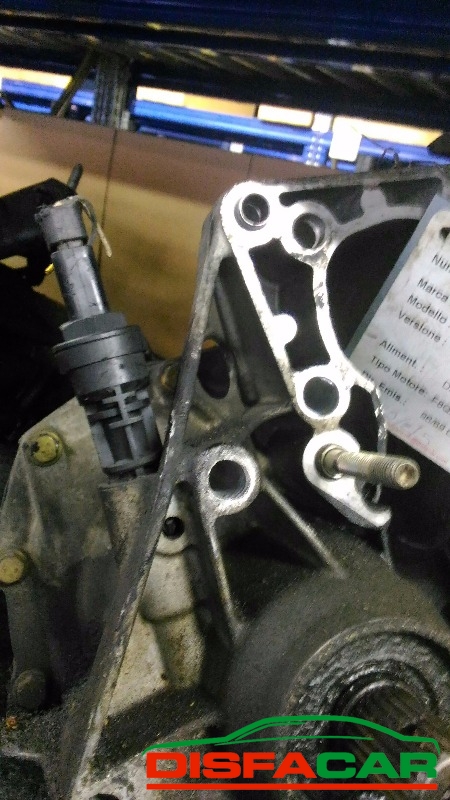 Cambio usato Renault Kangoo 1997, codice F8QK6 – foto 7 di 10