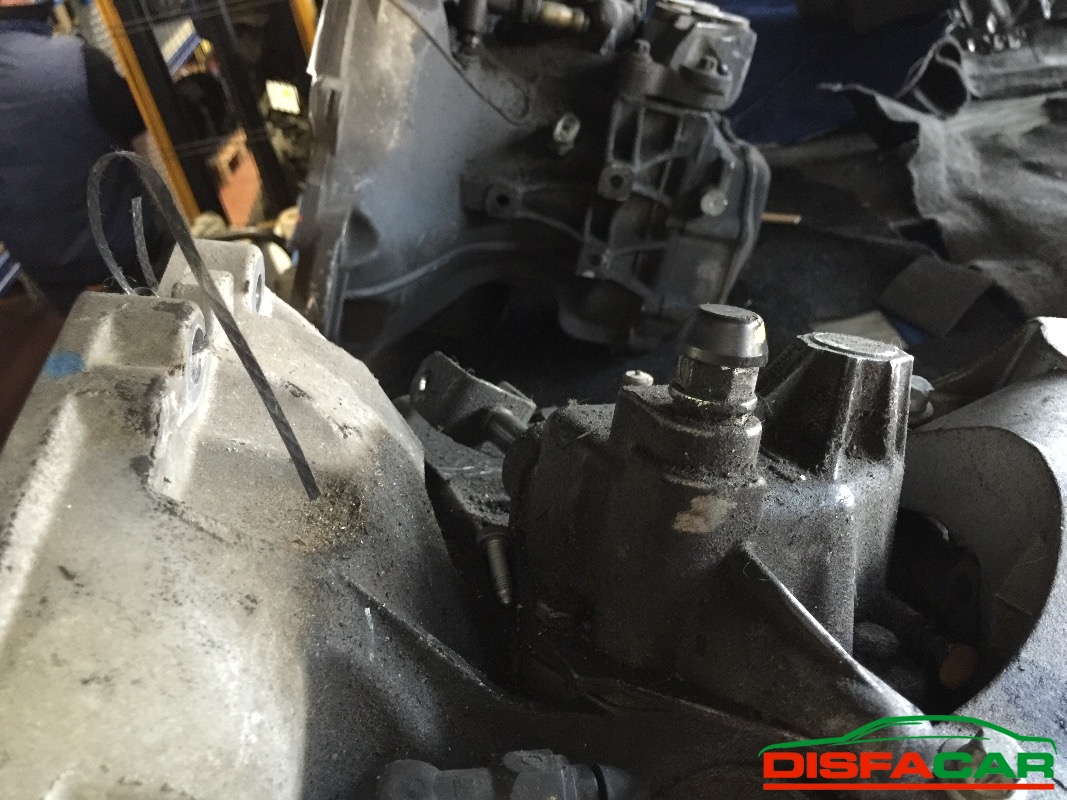 Cambio usato Opel Corsa MERIVA 2003, codice Z12XE – foto 2 di 3