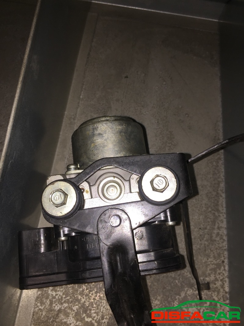 Centralina ABS usata Honda Jazz 2008, codice t19c2-3183 – foto 5 di 5