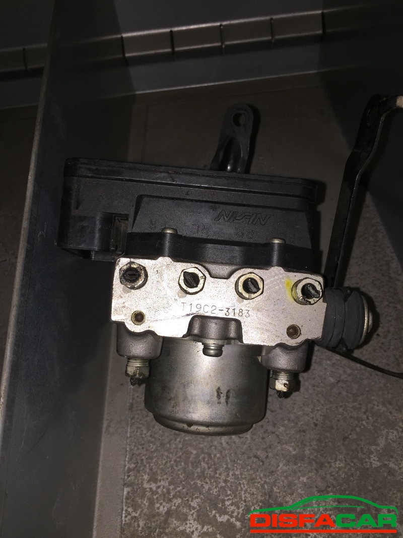 Centralina ABS usata Honda Jazz 2008, codice t19c2-3183 – foto 2 di 5
