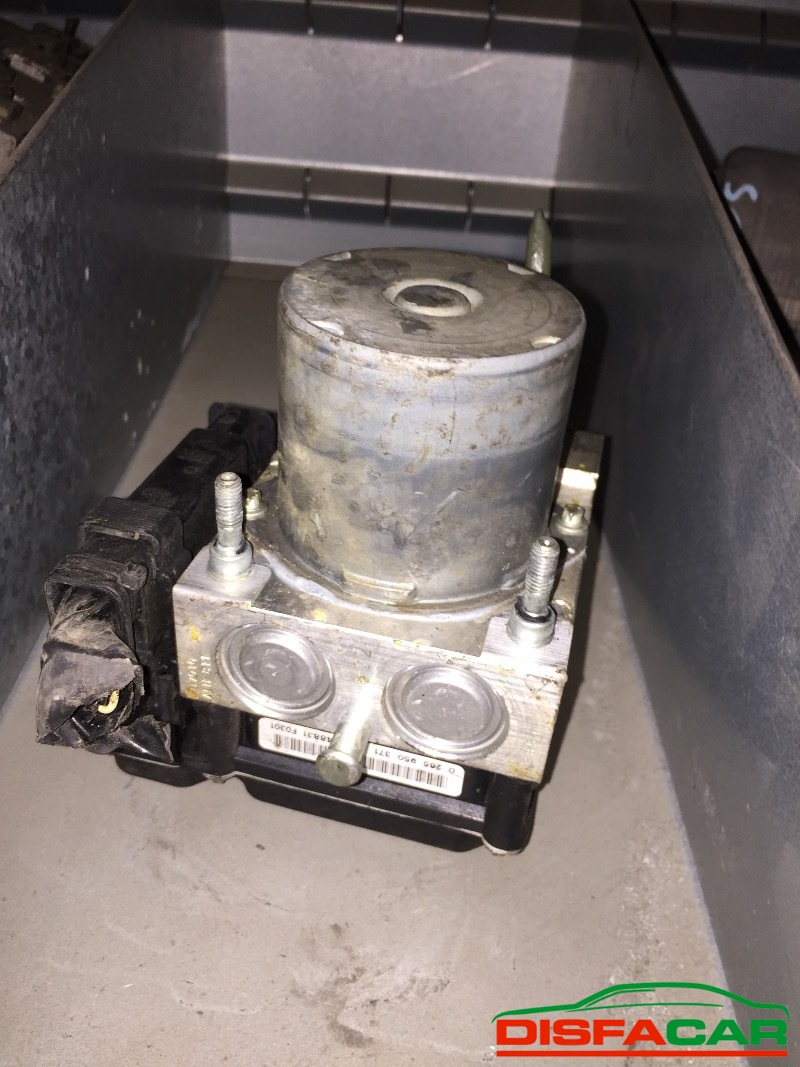 Centralina ABS usata Nissan Primera 2001, codice bosch: – foto 4 di 6