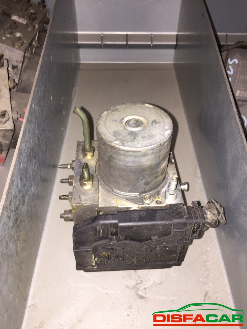Centralina ABS usata Nissan Primera 2001, codice bosch: – foto 3 di 6