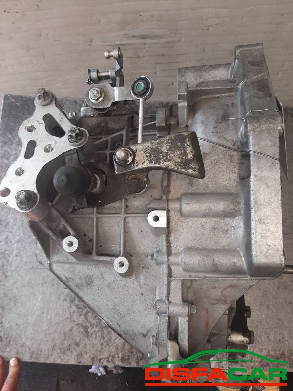 Cambio usato Fiat 500L FIAT DOBLO, ALFA ROMEO GIULIETTA, OPEL COMBO 2015, codice c635.6.35.33 – foto 8 di 11