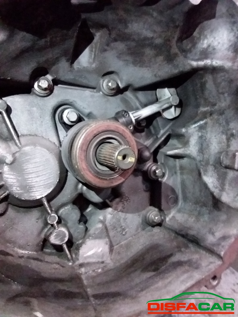 Cambio usato Renault Clio 2013 – foto 2 di 11