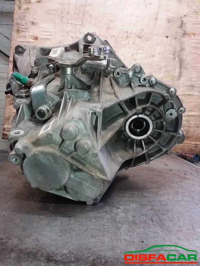 Cambio usato Nissan Juke 1,6 DIG T 2010 – foto 5 di 11