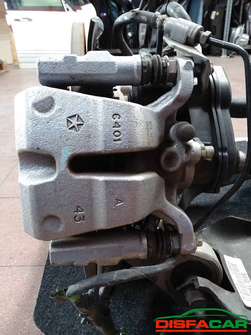Assale posteriore usato Jeep Cherokee LIMITED - 4WD 4X4 SENZA DIFFERENZIALE 2014 – foto 4 di 10