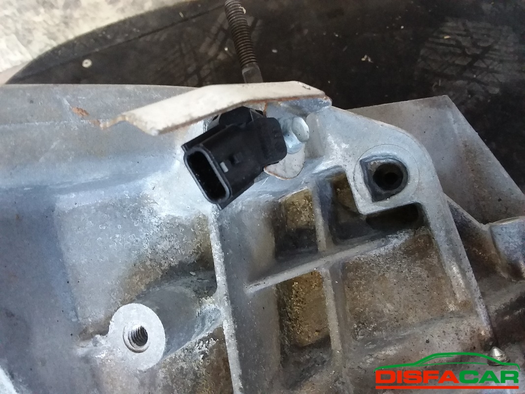 Cambio usato Nissan Juke 2014, codice HRA2DDT – foto 11 di 12