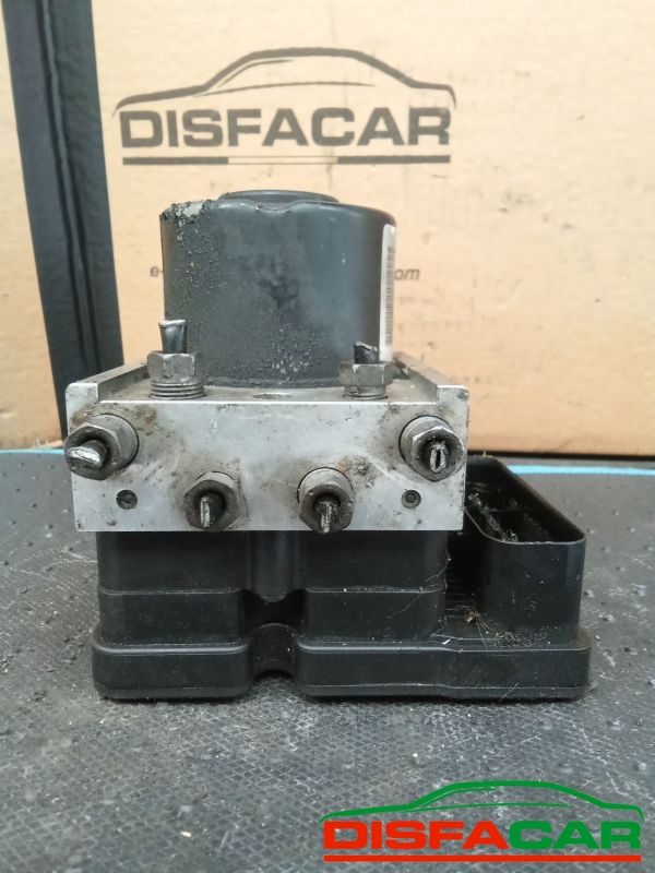 Centralina ABS usata Peugeot 207 C3 PLURIEL 2003, codice 10.0207-0092.4 – foto 6 di 8