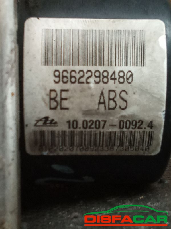 Centralina ABS usata Peugeot 207 C3 PLURIEL 2003, codice 10.0207-0092.4 – foto 3 di 8