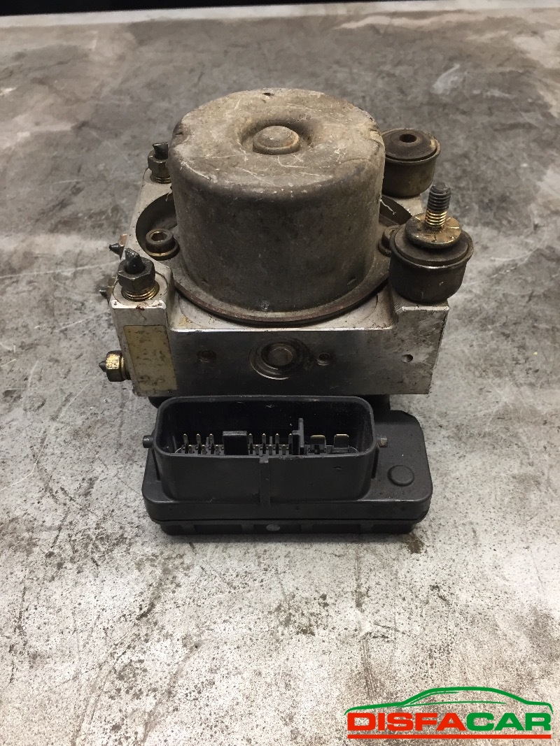 Centralina ABS usata Mazda MPV, codice 3322c1563 – foto 2 di 7
