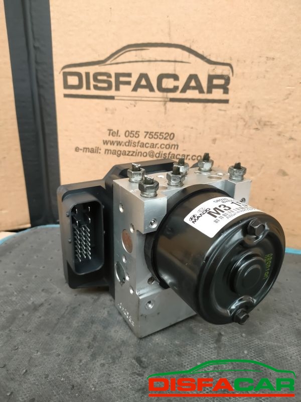 Centralina ABS usata Hyundai Tucson 2004, codice 58920-2e150 – foto 2 di 9