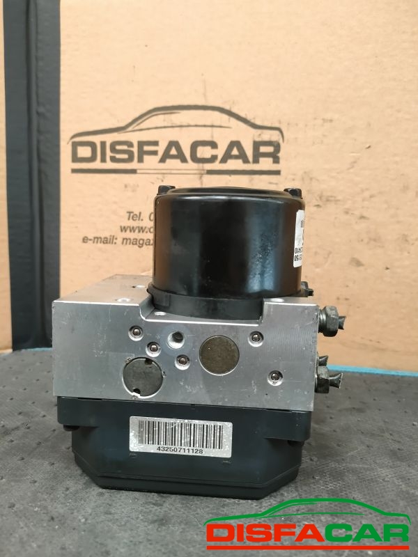 Centralina ABS usata Hyundai Tucson 2004, codice 58920-2e150 – foto 5 di 9