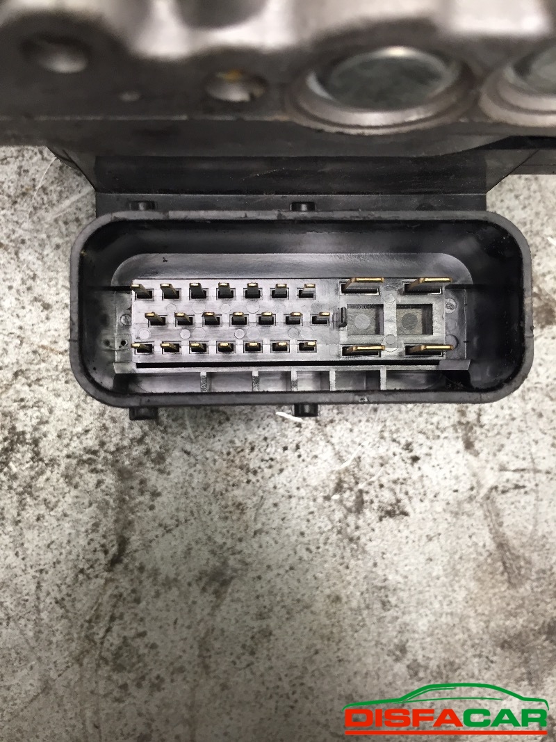 Centralina ABS usata Honda Jazz 2008, codice t08c2-7121 – foto 3 di 9