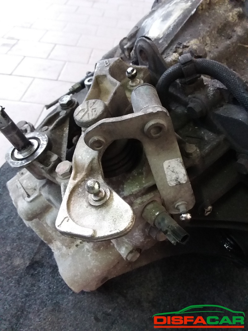 Cambio usato Renault Master T35/120 2003, codice ndo008 – foto 8 di 12
