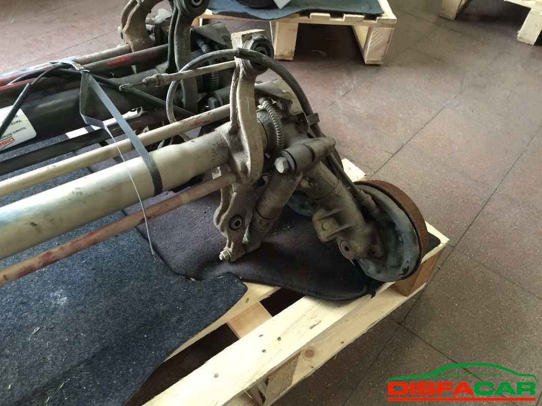 Assale posteriore usato Peugeot 106 Tre fori 1996, codice CDZ – foto 4 di 4