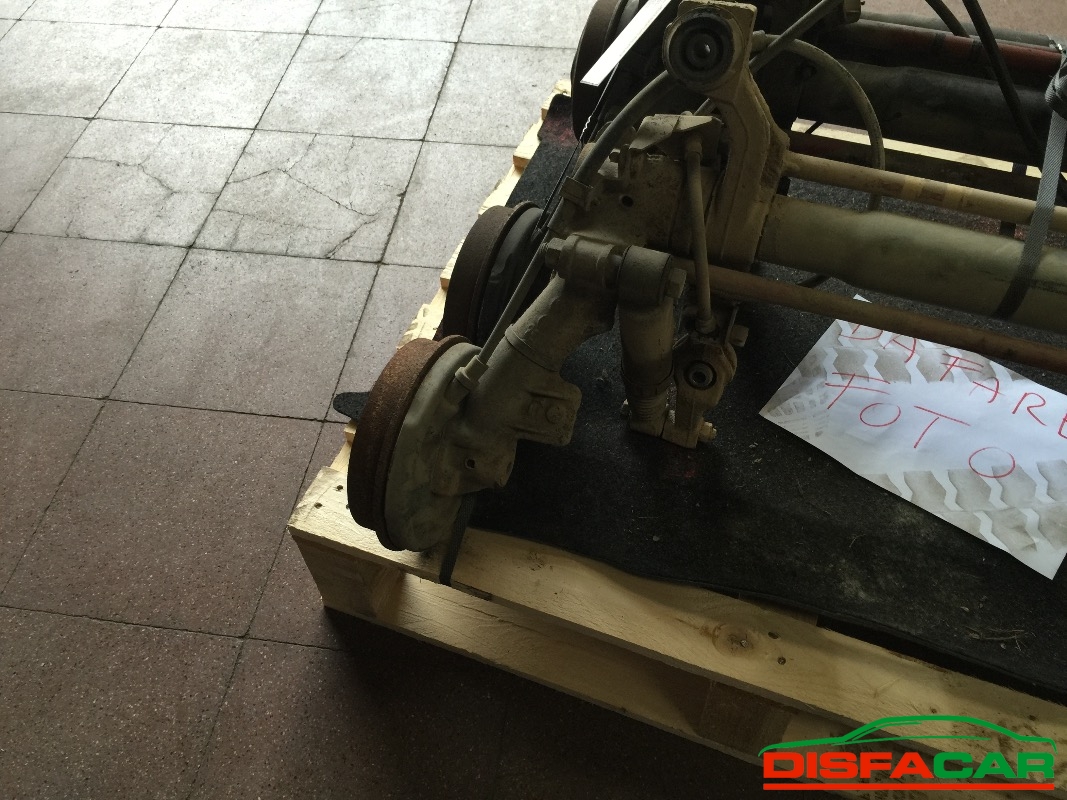 Assale posteriore usato Peugeot 106 Tre fori 1996, codice CDZ – foto 3 di 4