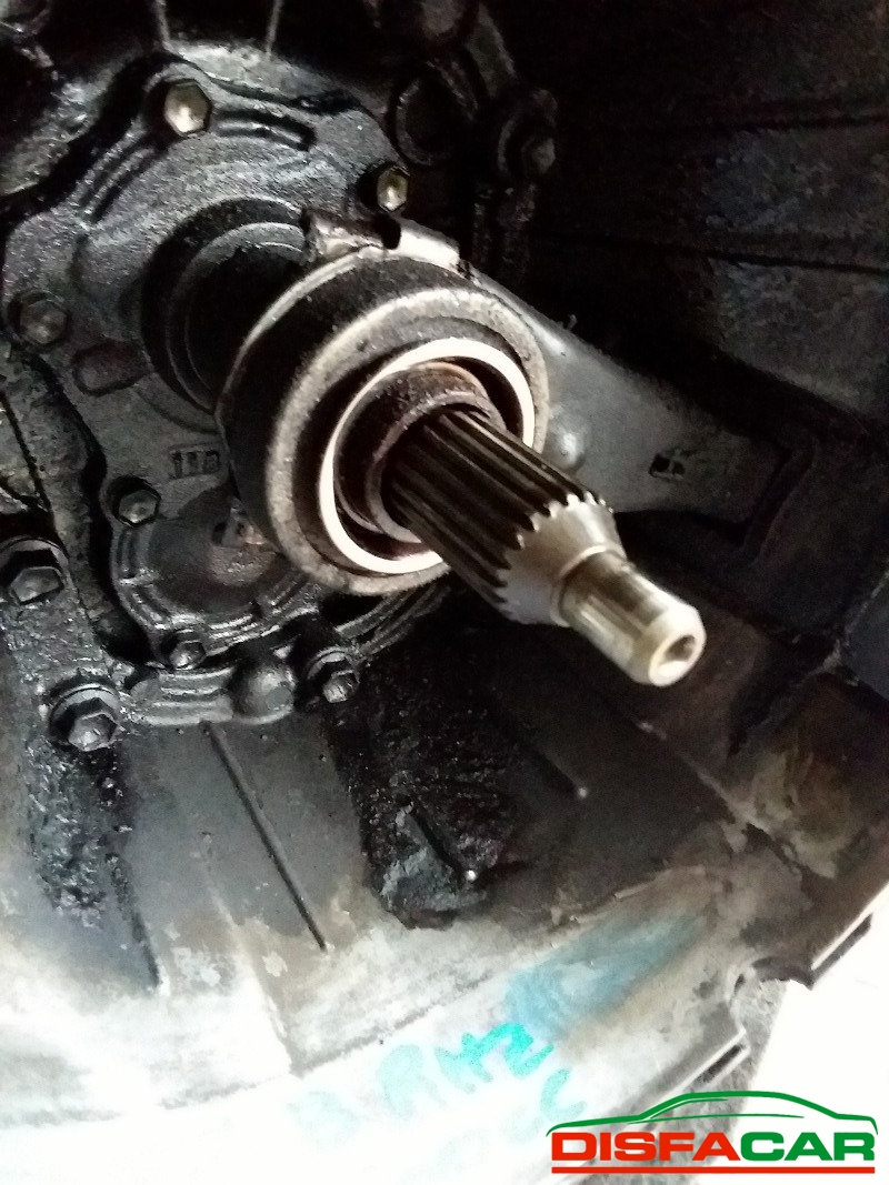 Cambio usato Suzuki Grand Vitara 4WD 1998, codice RHZ – foto 2 di 10