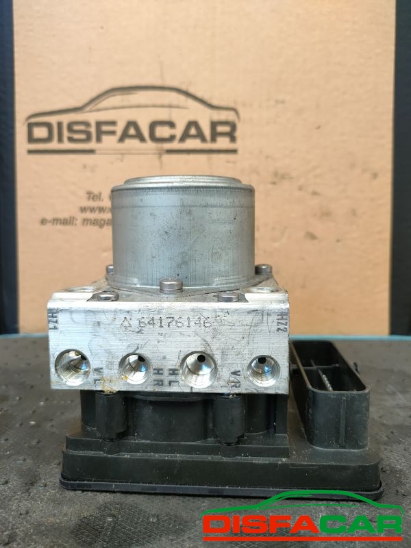 Centralina ABS usata Fiat 500L 2012, codice 52003820 – foto 6 di 8